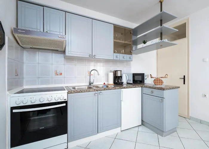 1 Bedroom Awesome In Daire