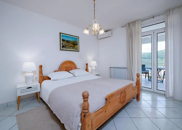 1 Bedroom Awesome In Appartement Rabac