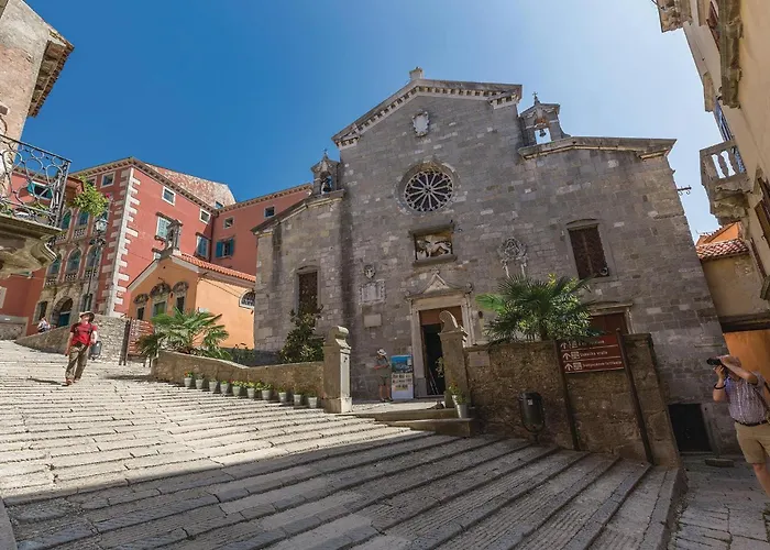 1 Bedroom Awesome In *