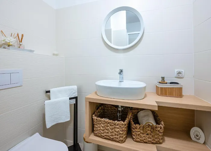 Appartement 1 Bedroom Awesome In