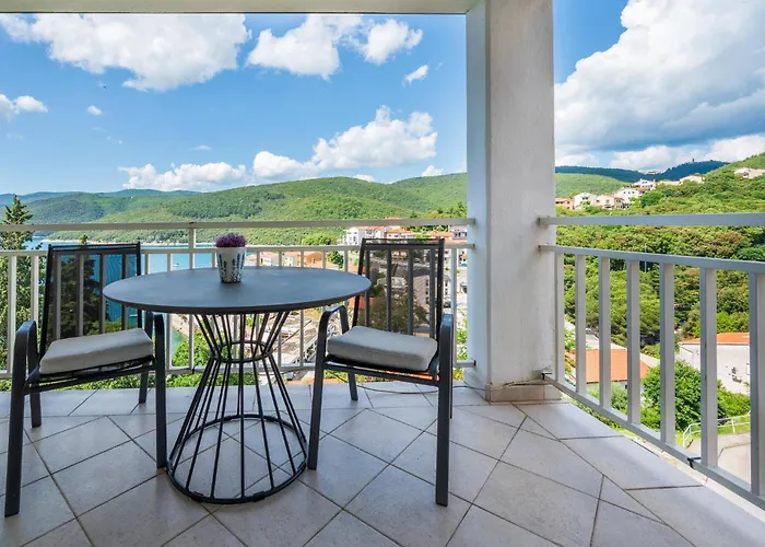 1 Bedroom Awesome In *